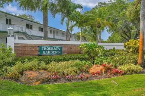 5 Westwood 102d #102, Tequesta, FL 33469