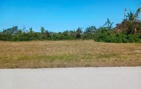 3707 NW 44th Ter, Cape Coral, FL 33993