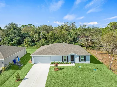 8165 105th Ct, Vero Beach, FL 32967