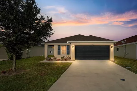 5535 NW Pine Trail Cir, Port Saint Lucie, FL 34983