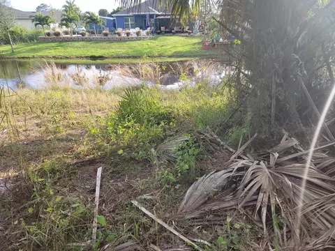 1320 SW Granville Ave, Port St Lucie, FL 34953