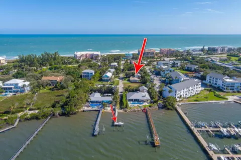 5188 NE Shore Village Ter, Stuart, FL 34996