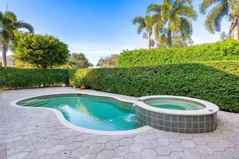 9760 Baywood Park Ln W, Delray Beach, FL 33446