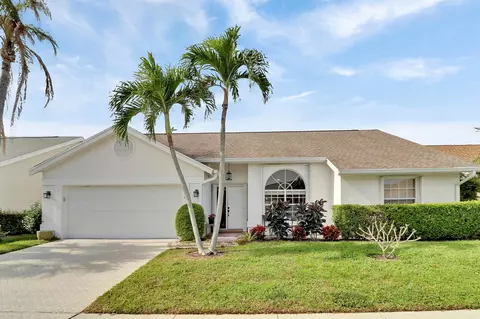 236 Moccasin Trl W, Jupiter, FL 33458