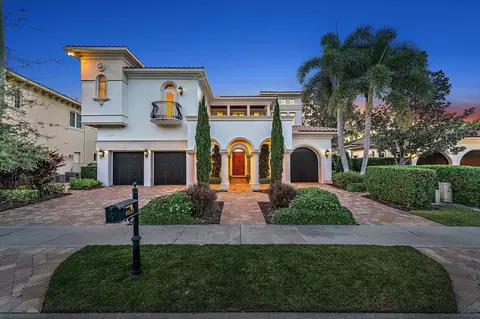 11123 Green Bayberry Dr, Palm Beach Gardens, FL 33418