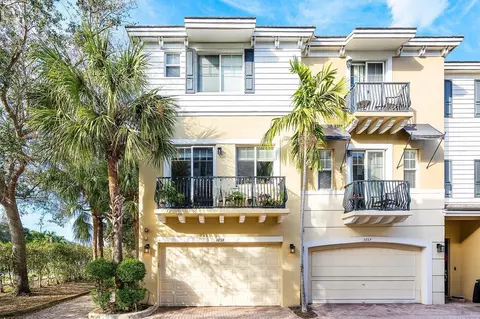 3659 NW 5th Ter, Boca Raton, FL 33431