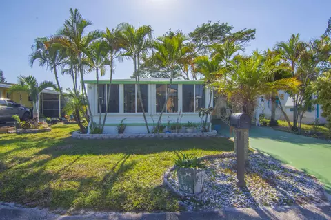 9 Bernardo Ln, Port Saint Lucie, FL 34952