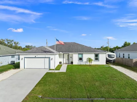 247 SW South Quick Cir, Port Saint Lucie, FL 34953