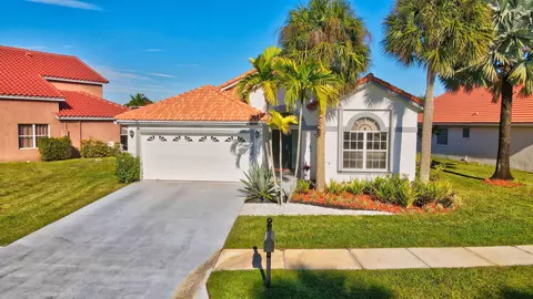 21894 Philmont Ct, Boca Raton, FL 33428