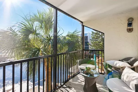 10 Royal Palm Way UNIT 202, Boca Raton, FL 33432