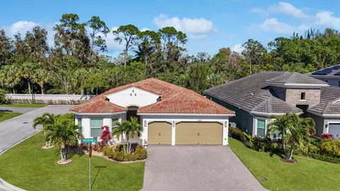 9281 Greenspire Ln, Lake Worth, FL 33467