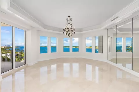 622 N Flagler Dr #801, West Palm Beach, FL 33401