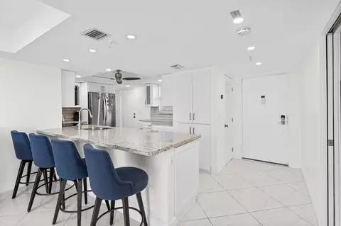 198 NW 67th 3070 St #307, Boca Raton, FL 33487