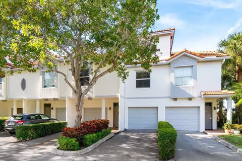 2052 Alta Meadows Ln #2208, Delray Beach, FL 33444
