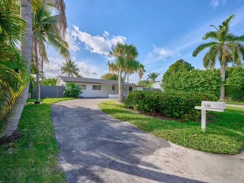 168 SE 27th Pl, Boynton Beach, FL 33435