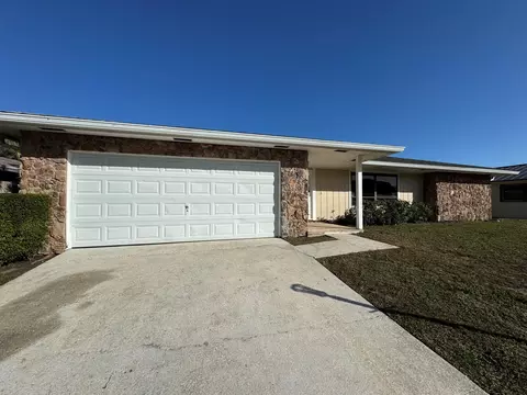 2514 Canterbury Dr N, Riviera Beach, FL 33407