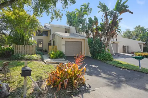 1828 SW 53rd Ave #8, Plantation, FL 33317