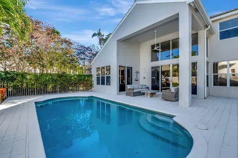 3327 NW 53rd Cir, Boca Raton, FL 33496