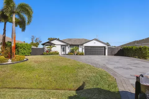 2129 SW Devon Ave, Port Saint Lucie, FL 34953