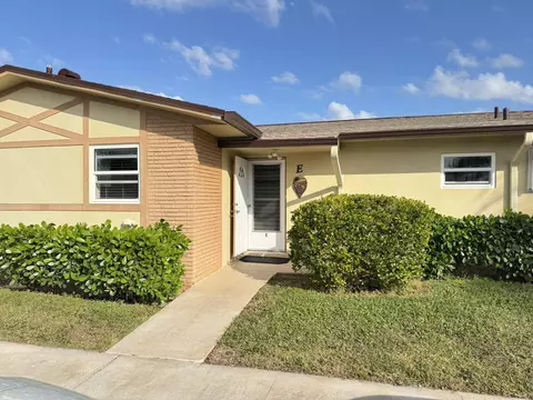2822 Crosley Dr W #E, West Palm Beach, FL 33415