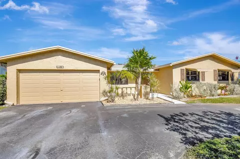 1175 SW 28th Ave, Boynton Beach, FL 33426