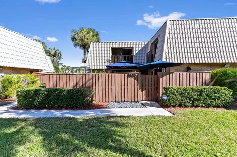 5825 58th, West Palm Beach, FL 33409