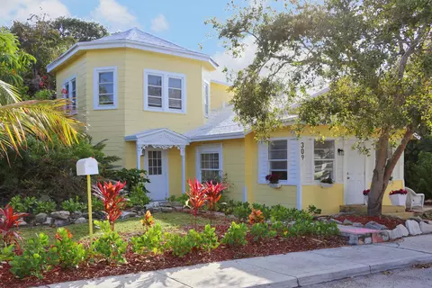 309 4th Ave S, Lake Worth Beach, FL 33460