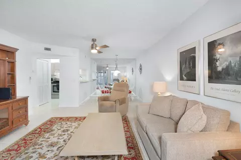 6531 SE Federal Hwy #E101, Stuart, FL 34997
