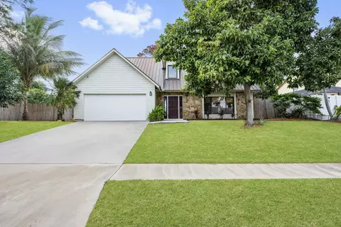 777 Briarwood, Haverhill, FL 33415