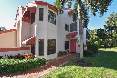 7864 Lexington Club Blvd #B, Delray Beach, FL 33446