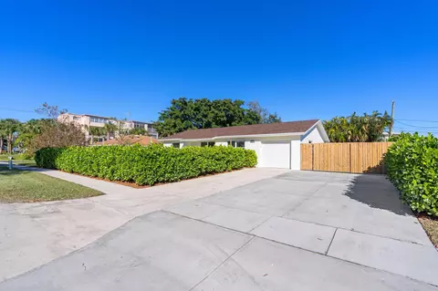 3227 Lillian Rd, Palm Springs, FL 33406