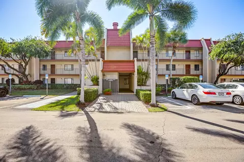 4489 Luxemburg Ct #. 108, Lake Worth, FL 33467