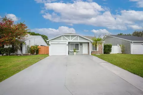 22829 N Sandalfoot Blvd, Boca Raton, FL 33428
