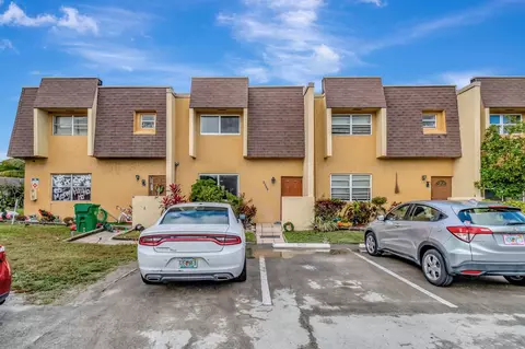 5624 Blueberry #168, Lauderhill, FL 33313