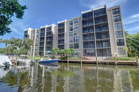 20 Royal Palm Way #505, Boca Raton, FL 33432