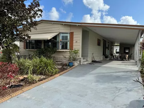 81 Lagos Del Norte, Fort Pierce, FL 34951