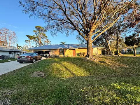 5412 Shannon Dr, Fort Pierce, FL 34951