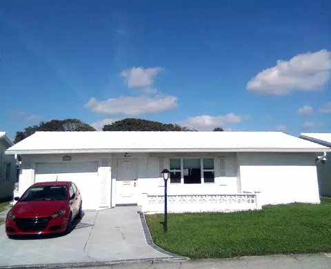 2081 SW 13th Ter, Boynton Beach, FL 33426