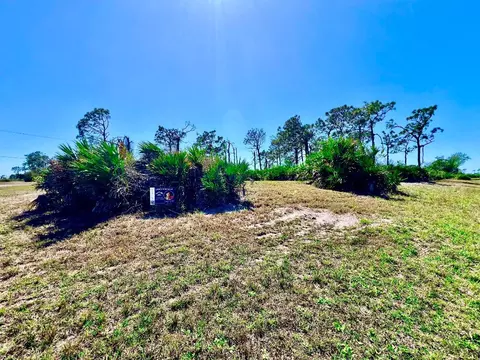 11 Boat Ct, Placida, FL 33946