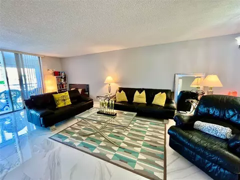 501 E Dania Beach Blvd #2A, Dania Beach, FL 33004