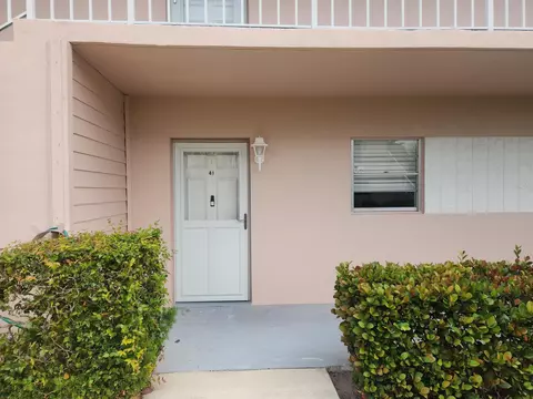 18081 SE Country Club Dr #41, Tequesta, FL 33469