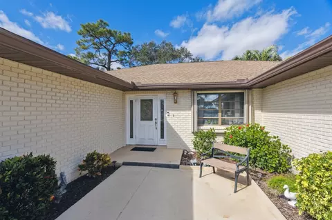 10733 Green Trail Dr S, Boynton Beach, FL 33436