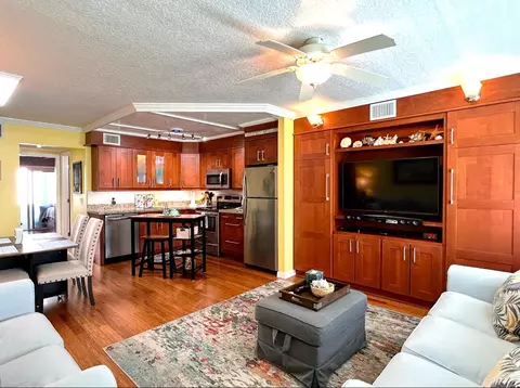 150 Horizons E #207, Boynton Beach, FL 33435