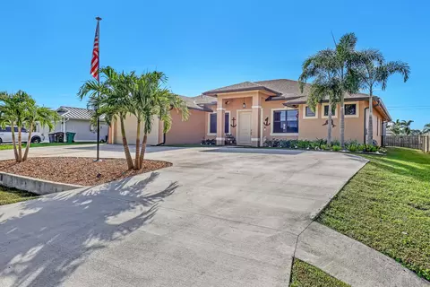 1890 SW Penrose Ave, Port Saint Lucie, FL 34953