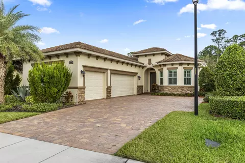 11009 SW Visconti Way, Port Saint Lucie, FL 34986