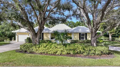13 Country Rd, Village Of Golf, FL 33436