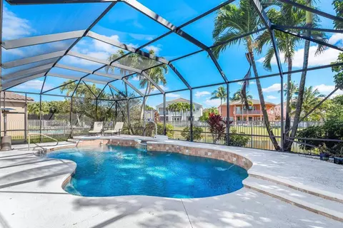 2237 Ridgewood Cir, Royal Palm Beach, FL 33411