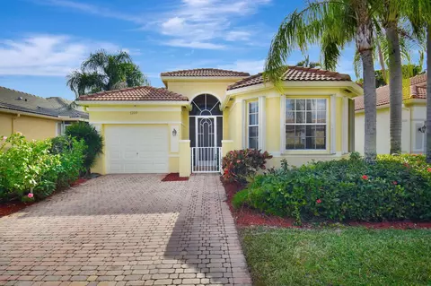 7208 Cataluna Cir, Delray Beach, FL 33446
