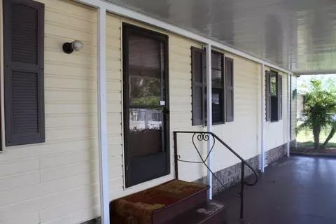 1163 20th St, Okeechobee, FL 34974