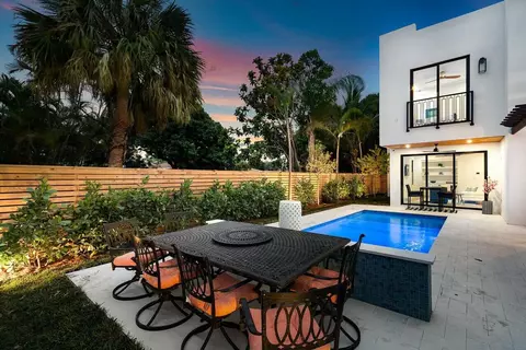 338 Cornell Dr, Lake Worth Beach, FL 33460